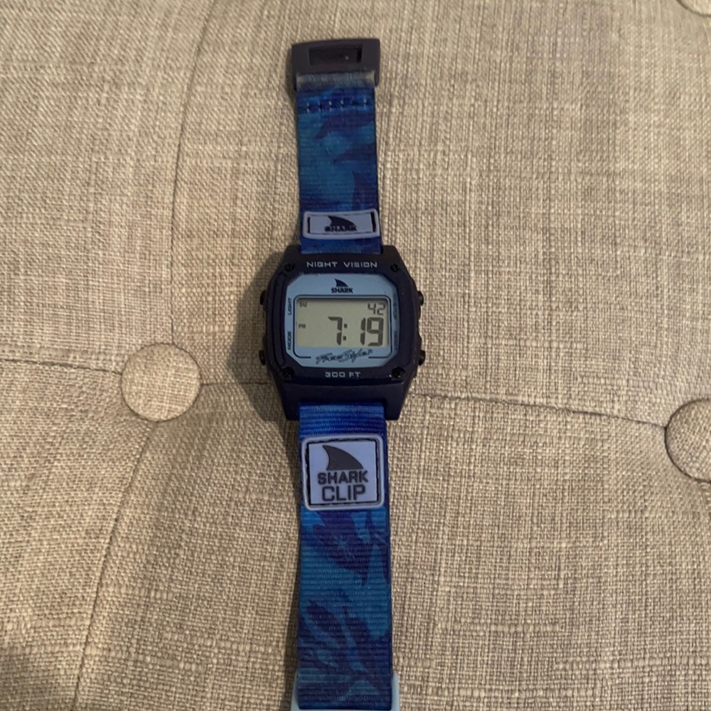 Shark watch blue aloha
